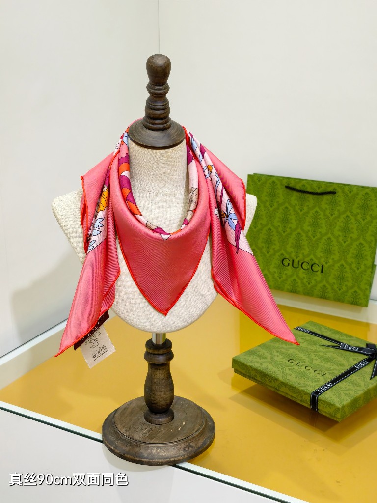 Gucci Double-Sided Silk Scarf-037
