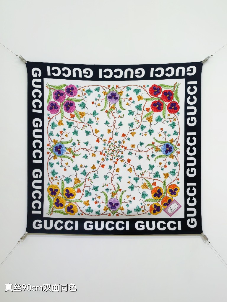 Gucci Double-Sided Silk Scarf-032