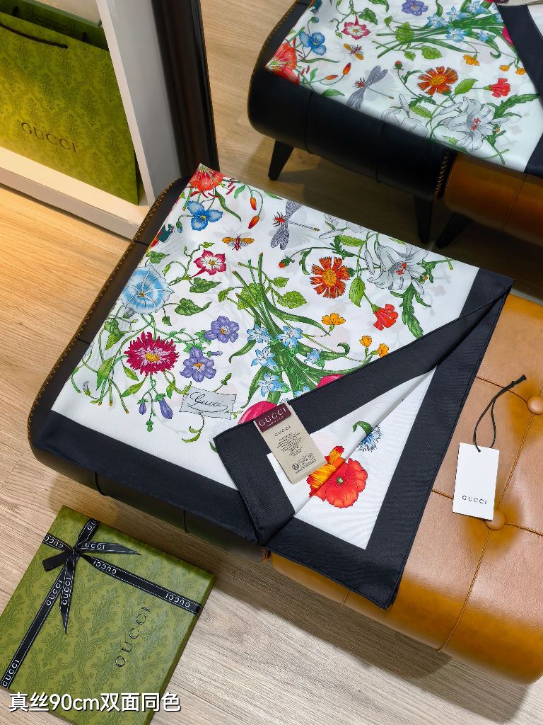 Gucci Double-Sided Silk Scarf-012