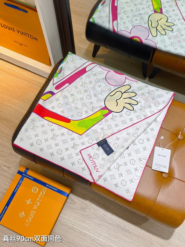 LV Double-Sided Silk Scarf-202