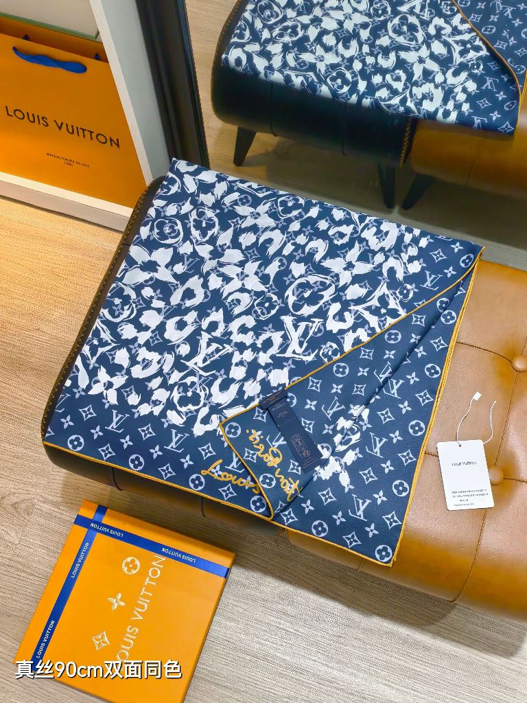 LV Double-Sided Silk Scarf-074